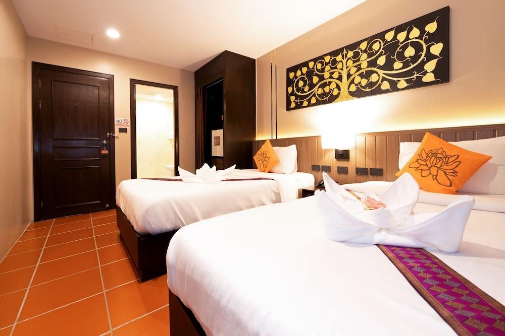 Baan Sukhumvit Soi 20