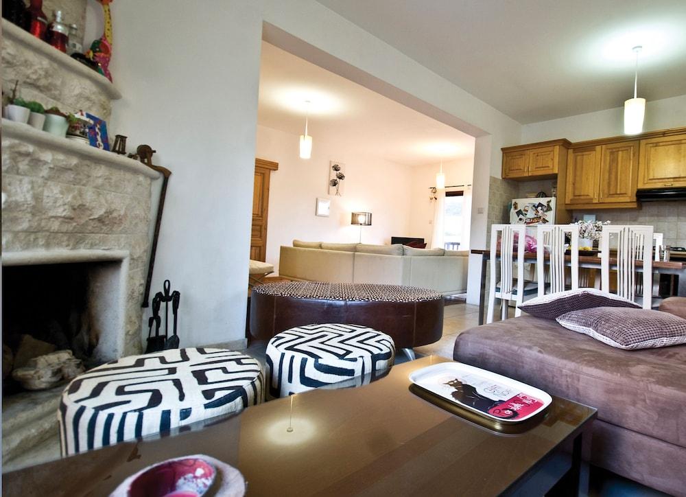 Lania Royal Oak House by TrulyCyprus