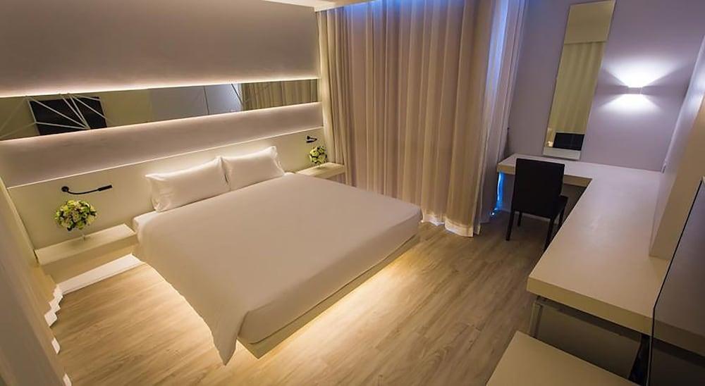 Crystal Hotel Hat Yai