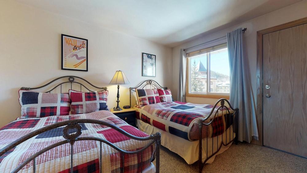 Enzian - CoralTree Residence Collection