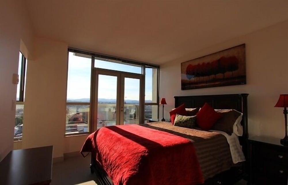 The Juliet by Victoria Royal Vacations