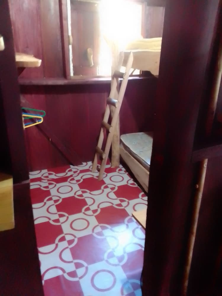 Natty Tropical Valley