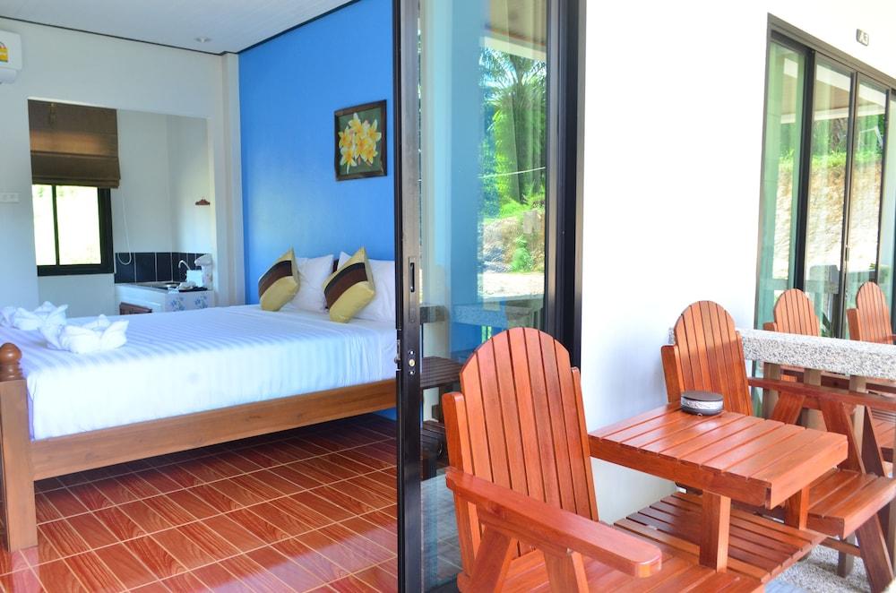 Phongphiphat Lanta Mansion