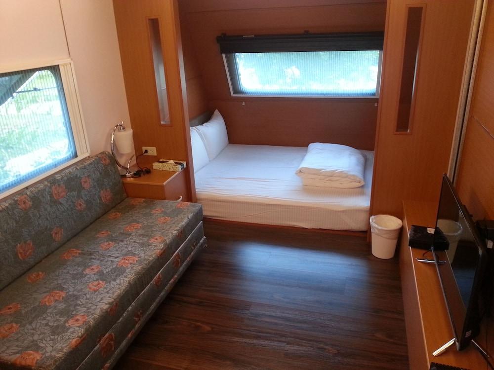 Kenting Houbihu Camping car