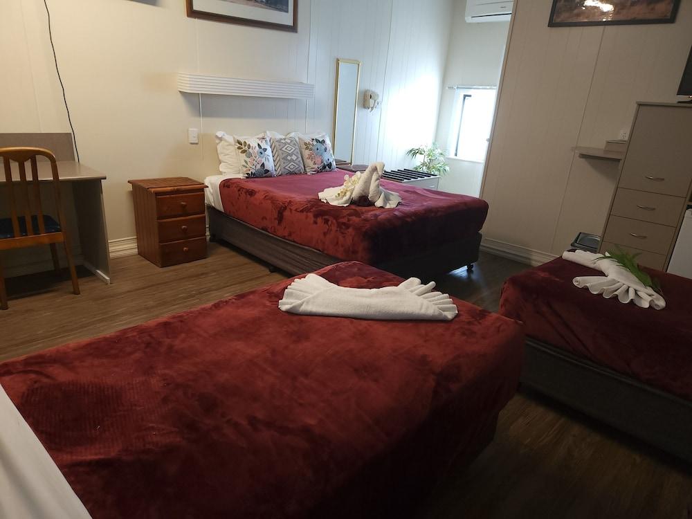 Charters Towers Motel