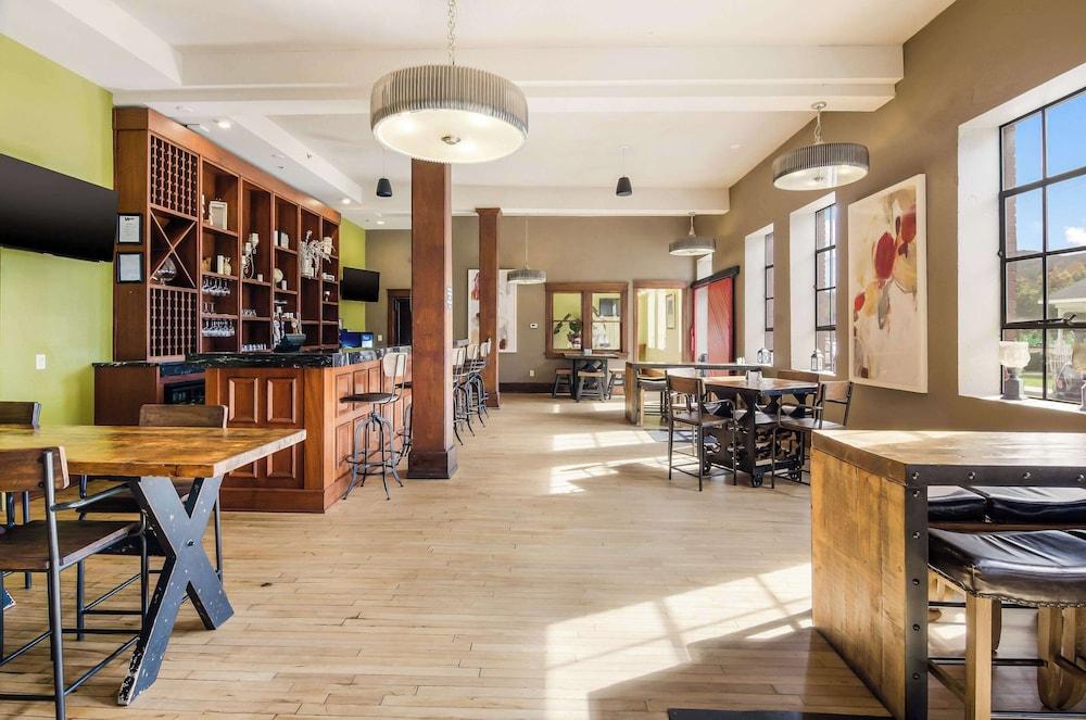 Jackson Park Inn, an Ascend Collection Hotel