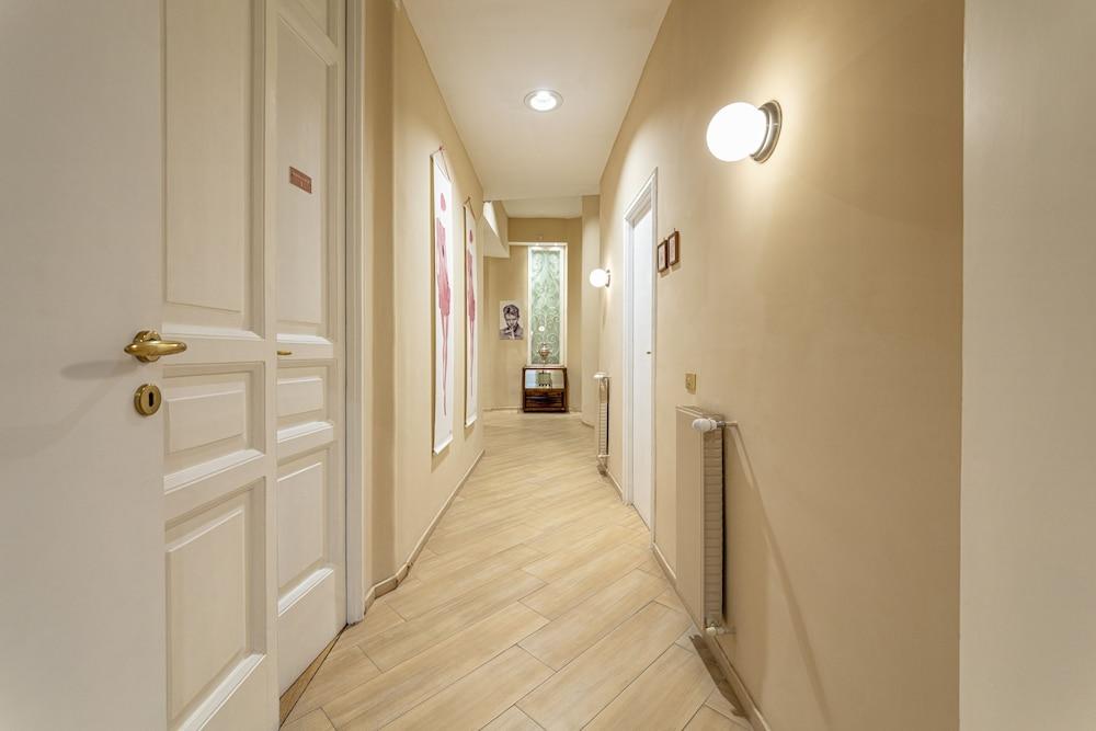 Affittacamere "B&B Il Ventre di Napoli"