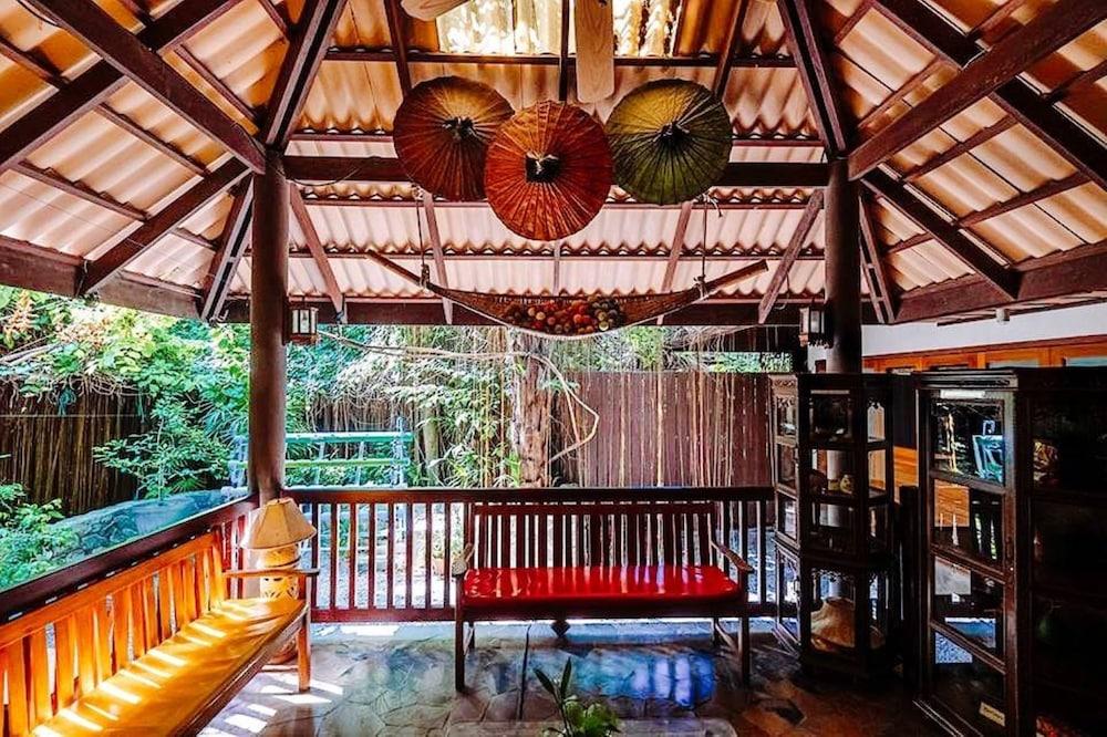 Birds and Bees Resort