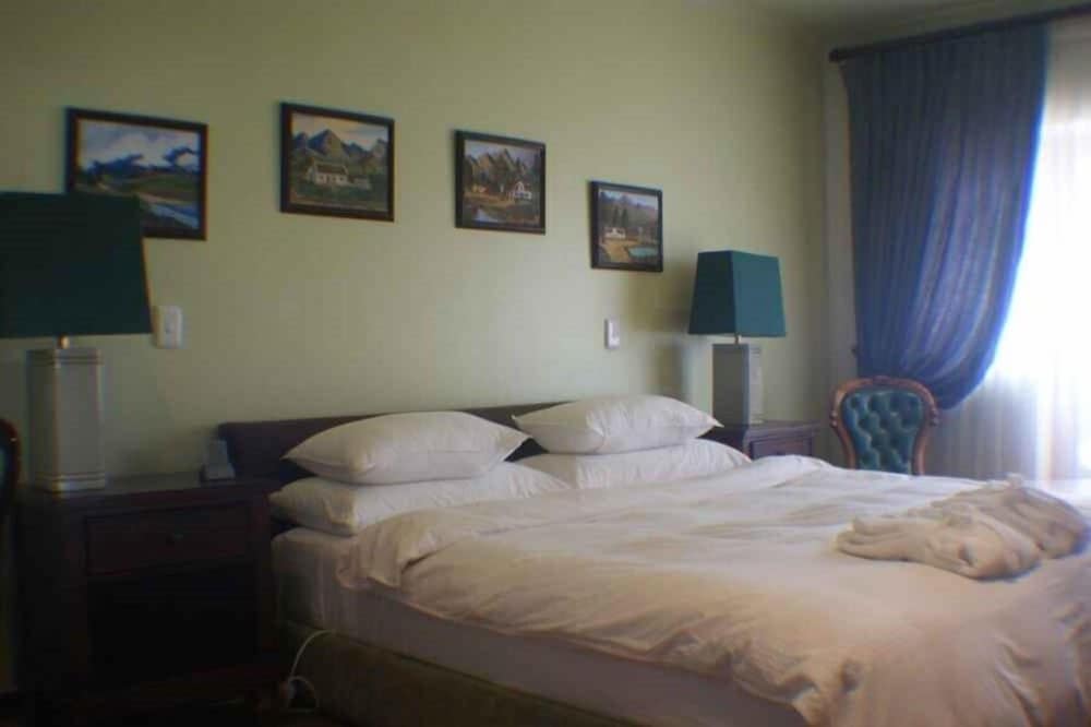 Calitzdorp Country House