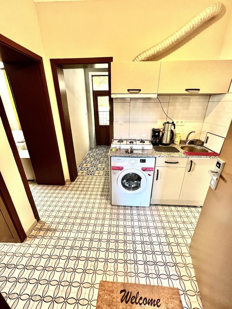 Konukzade OldTown Apart