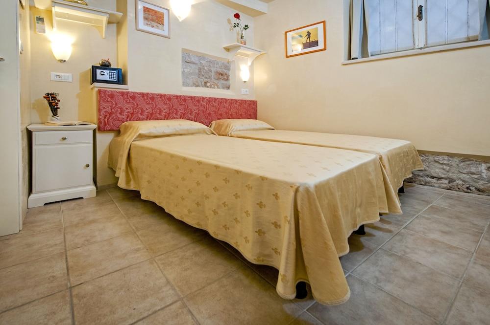 Rooms Sotto i Volti