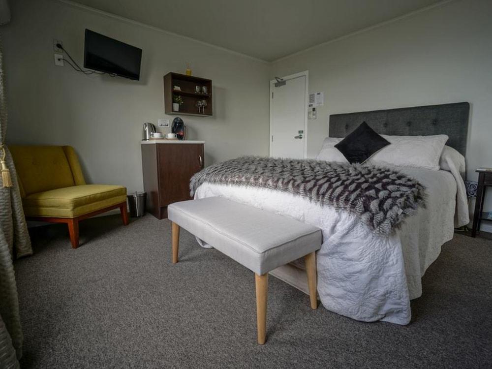 Lands End Boutique Hotel