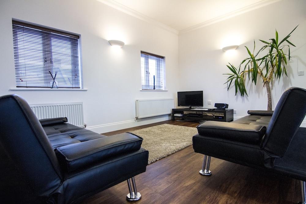 iStay - Perceval House