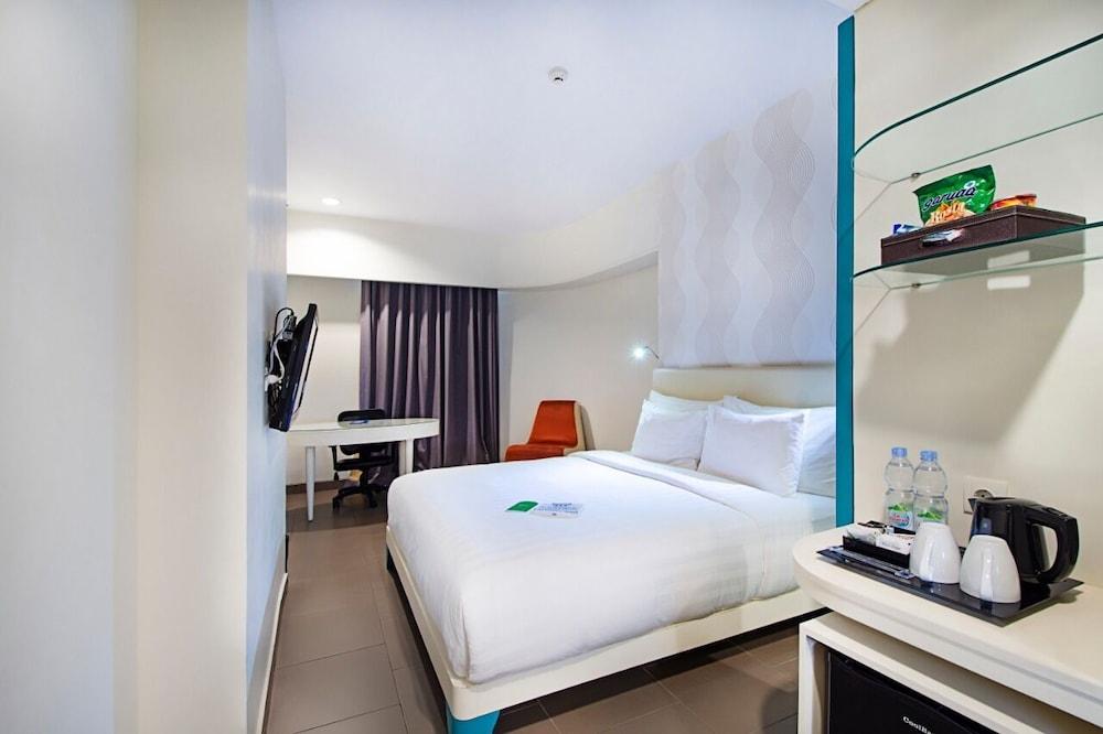 Blue Sky Hotel Petamburan