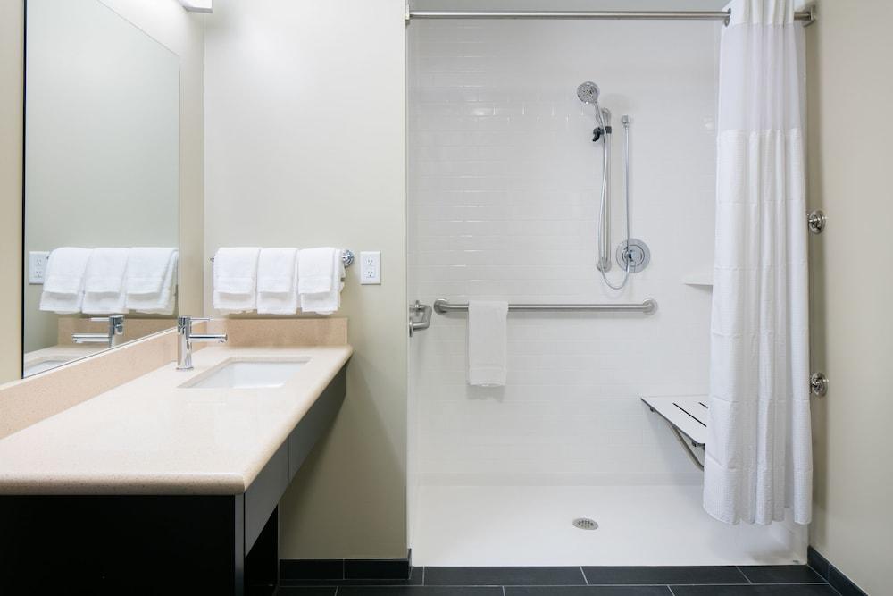 Staybridge Suites Des Moines Downtown by IHG