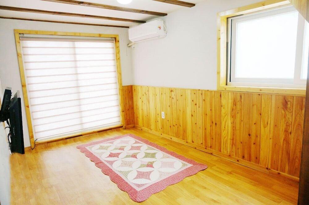 Unnie Guesthouse - Hostel