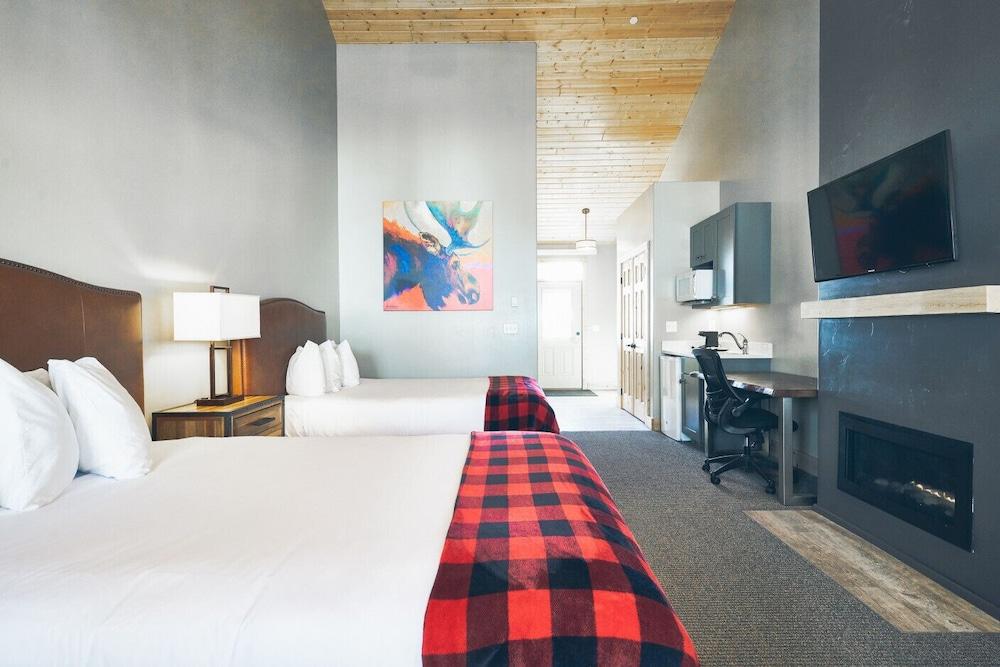 Lakeside Lodge Resort & Marina