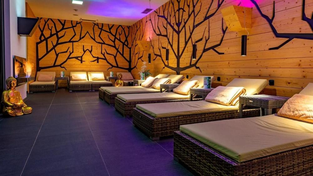 Hotel Aquacity Riverside