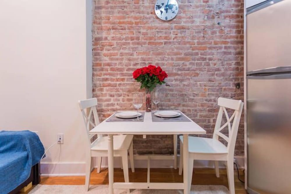 Beautiful 1 Bedroom Apartment