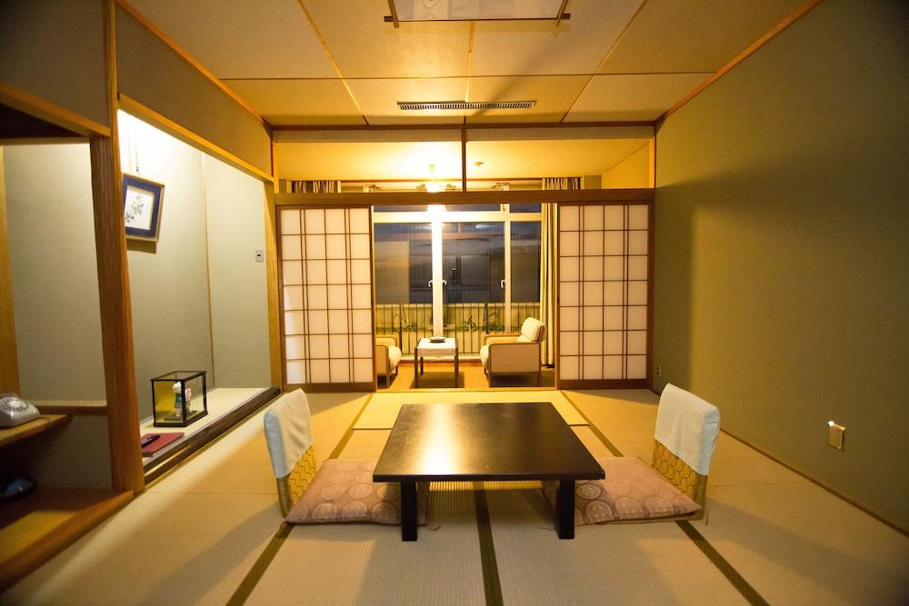 Kada Onsen Seaside Hotel Kada Kaigetsu