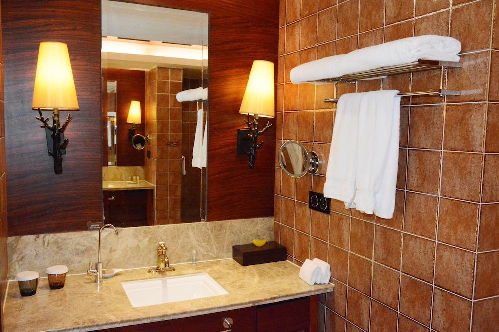 Hilton Sanqingshan Resort