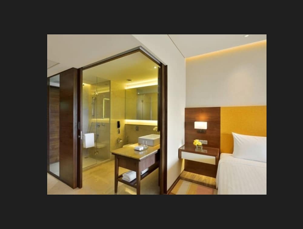 Courtyard by Marriott Raipur