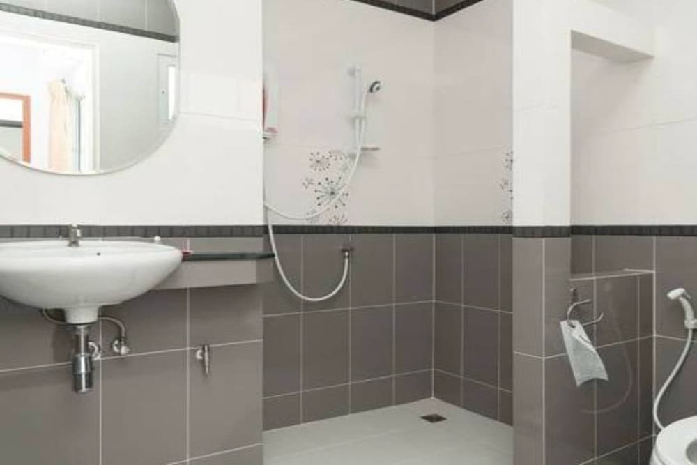 The Cotton Apartment & Resort