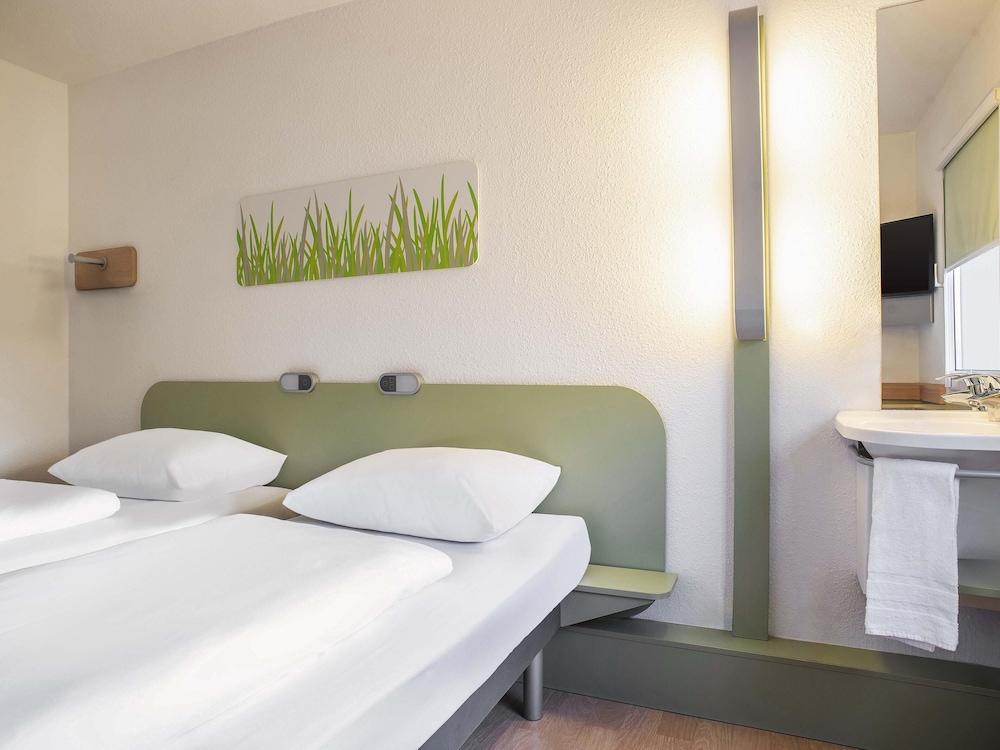 B&B HOTEL Rostock-Broderstorf