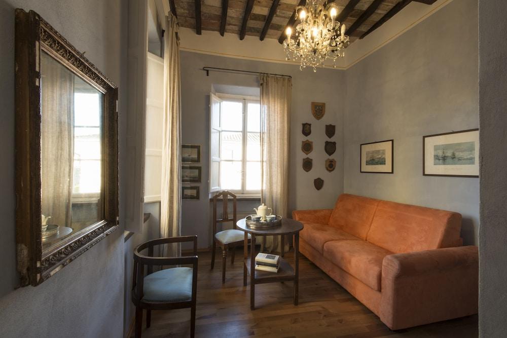 Al Porto di Lucca B&B