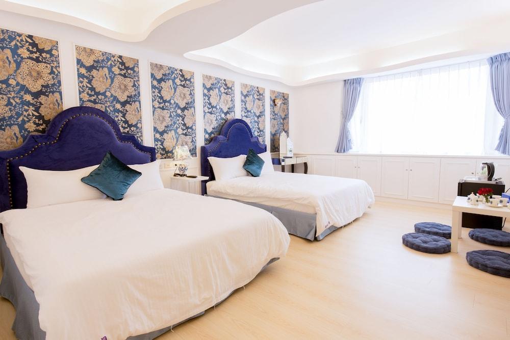 Welcome The Sun Enjoy The Moon