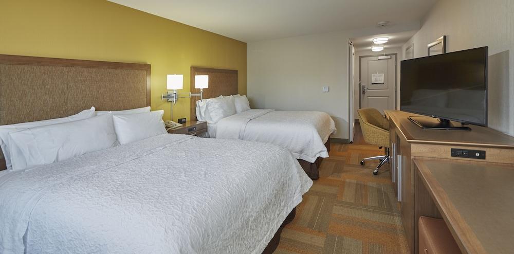 Hampton Inn & Suites Hood River