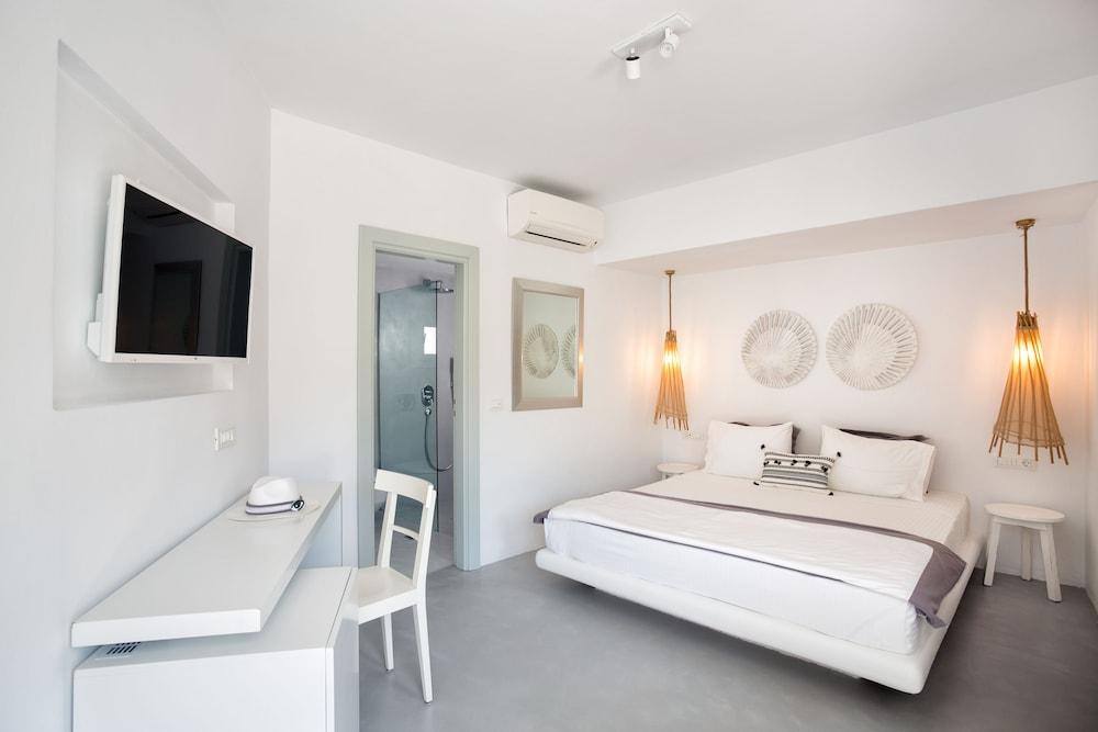 Blue Sand Boutique Hotel & Suites