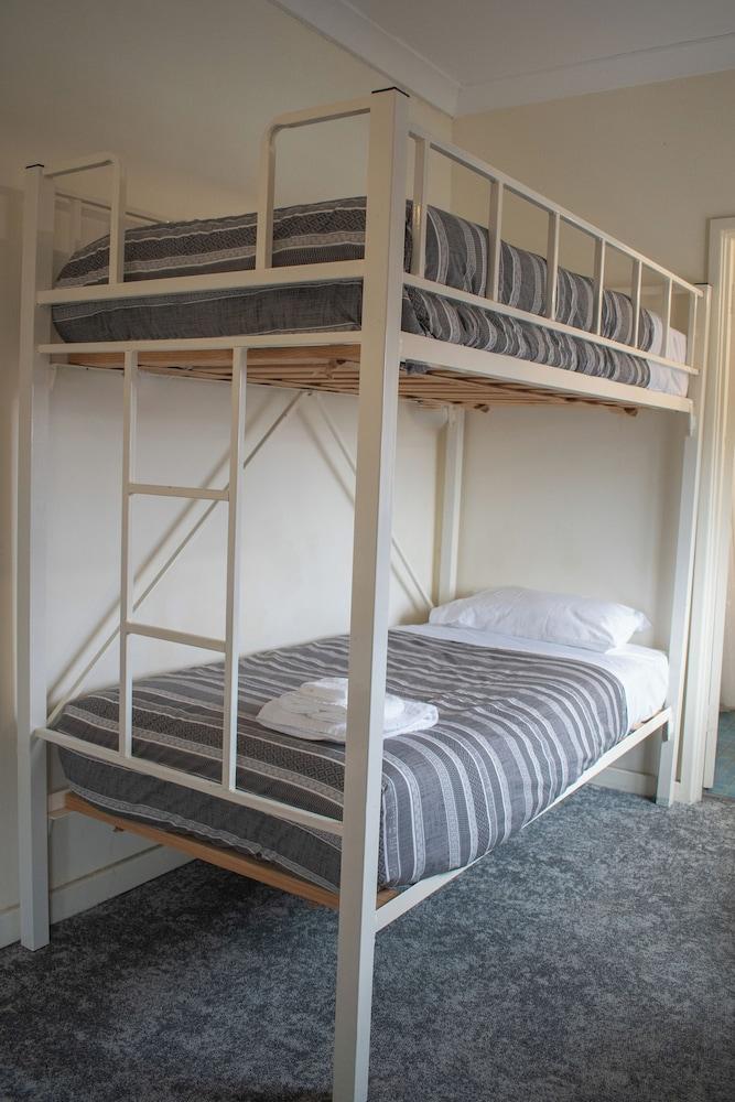 Royal Hotel Springwood