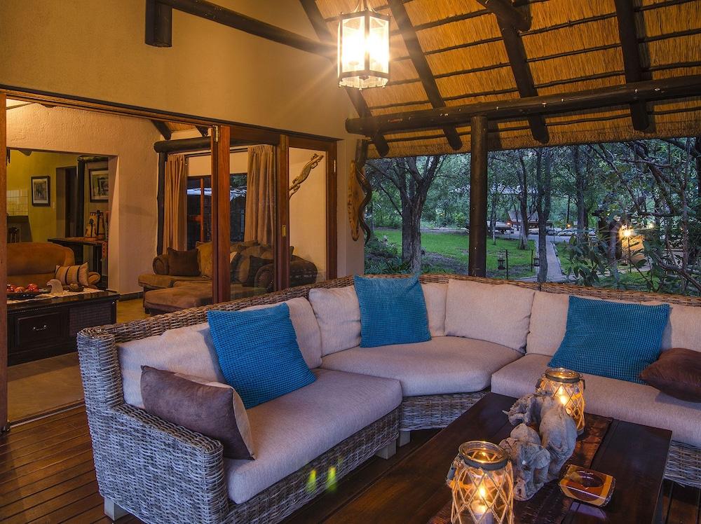 Raptor Retreat Game Lodge