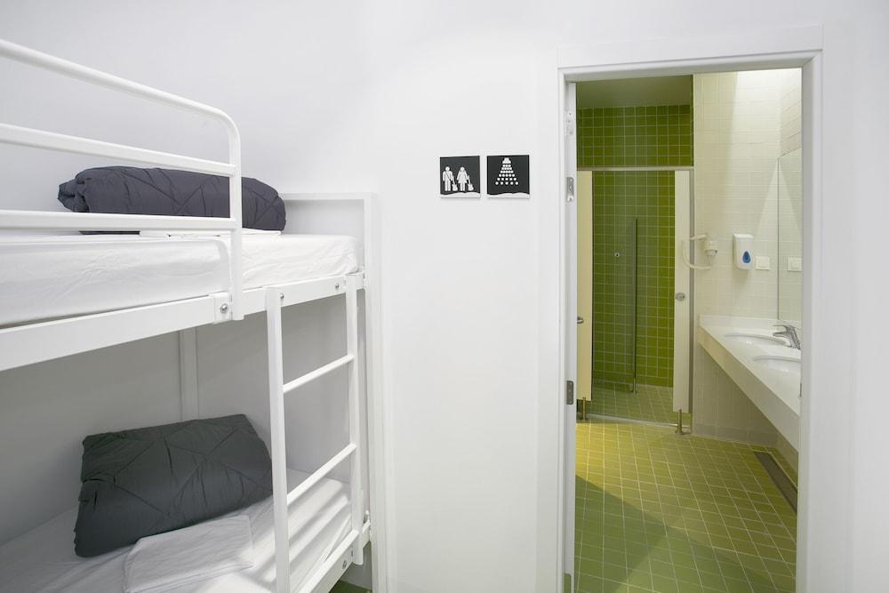Sant Jordi Hostels Rock Palace