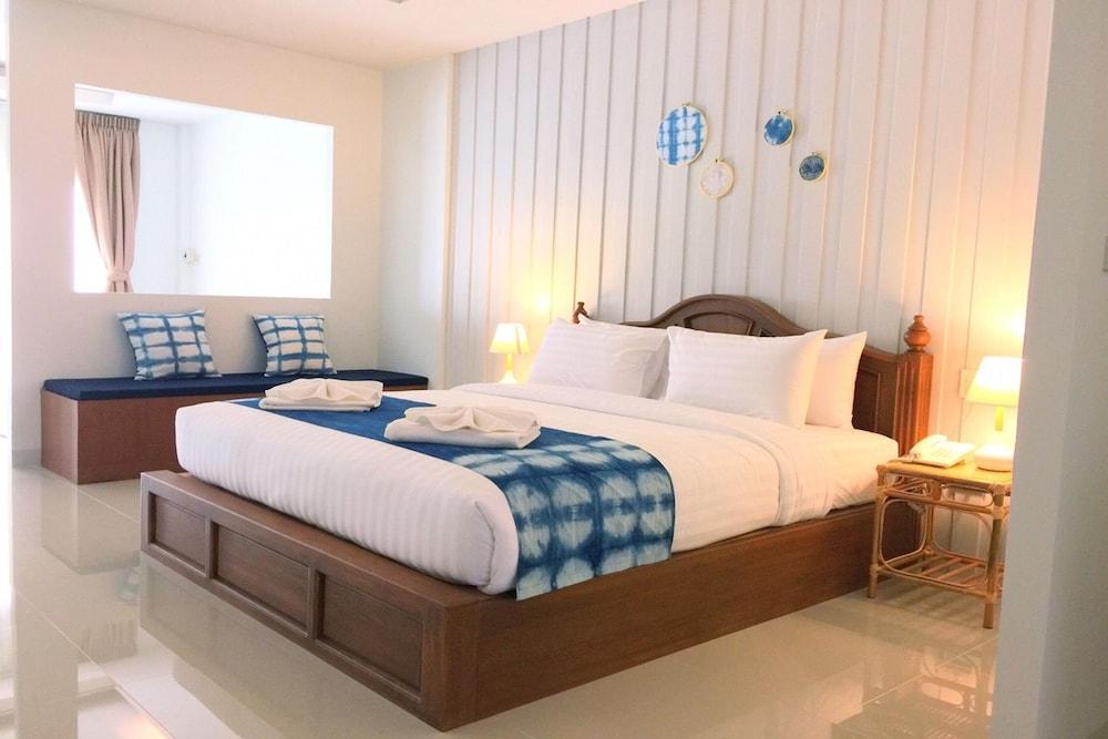 Baan Iyara Boutique City Hotel