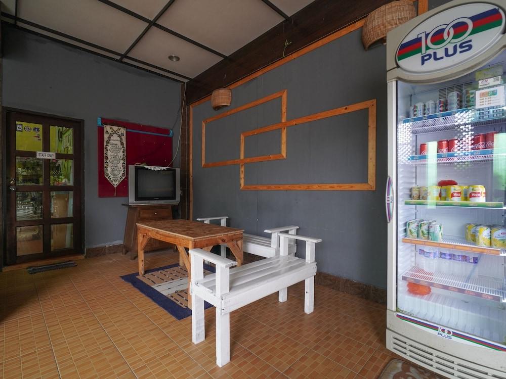 OYO 89646 Panvill Resort