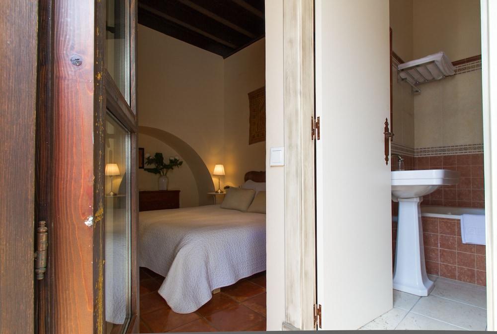 Apartamentos Los Patios de la Judería