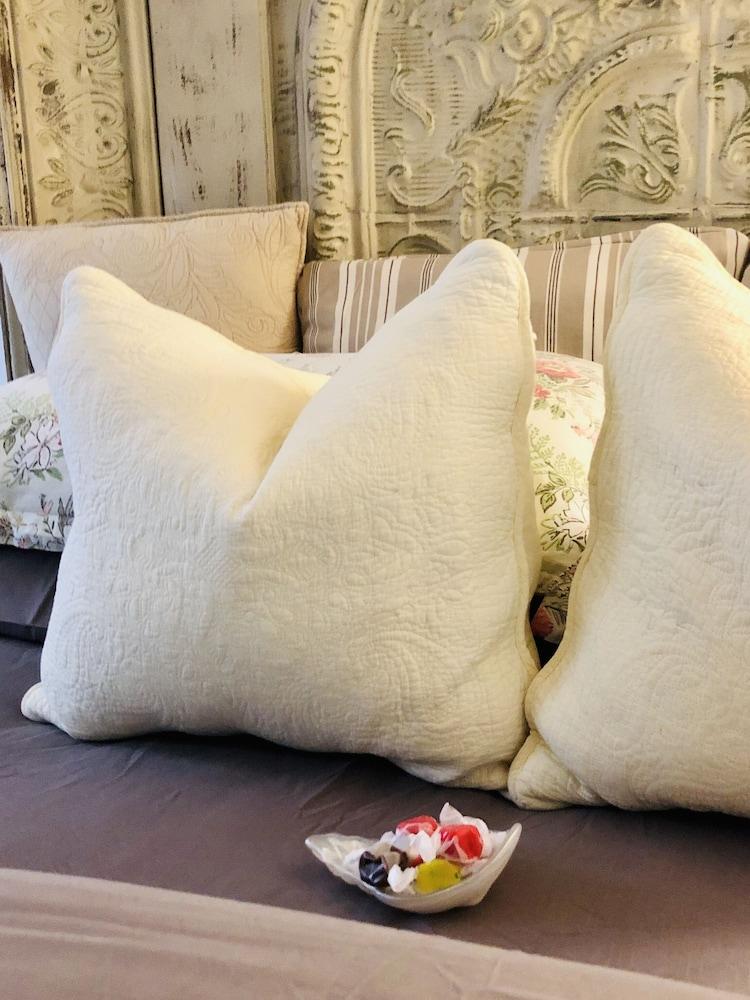 Frederick William House