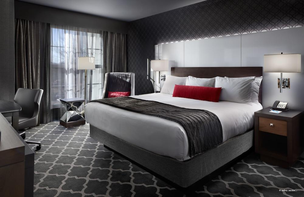 The Guest House at Graceland