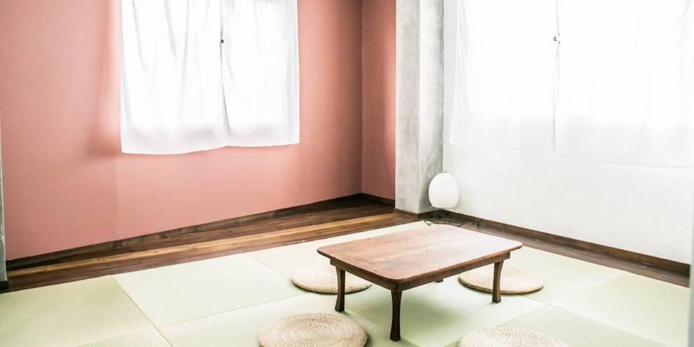 BACCHUS Kofu Guest House - Hostel