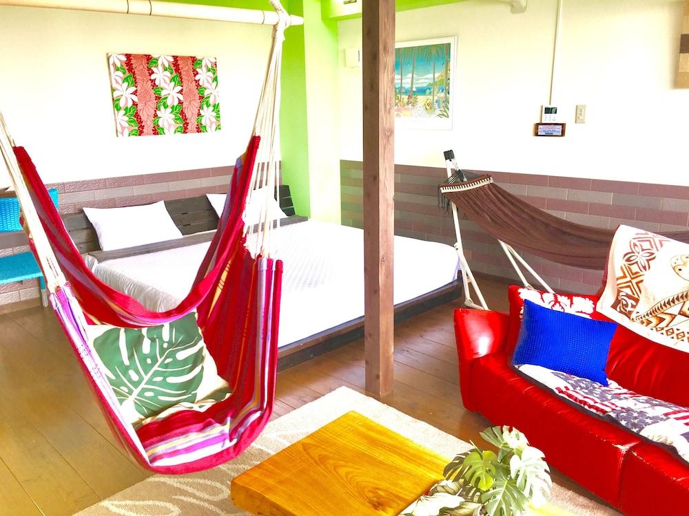 Ma-Blue Garden House