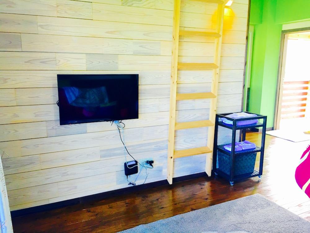 Ma-Blue Garden House