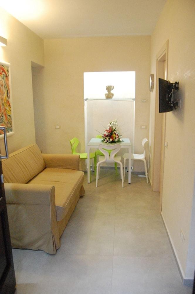 Stevens Suite Apartment