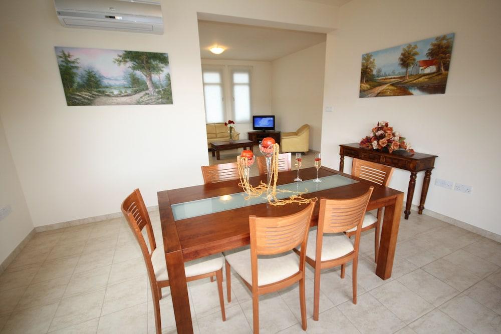 Vineland Perigiali Villa