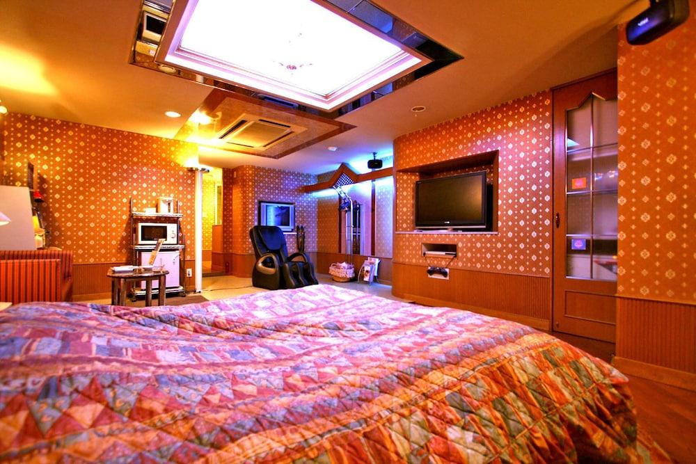 Hotel Ohirune Racco Himeji-Royal -Adults Only