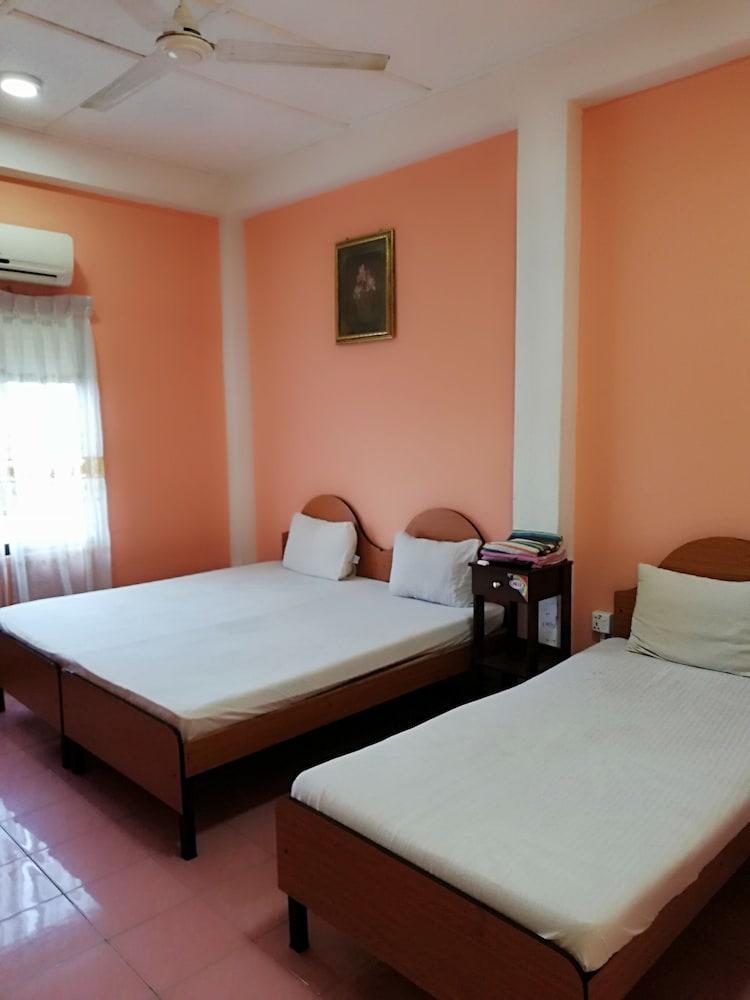 Sunshine Hotel & Hall