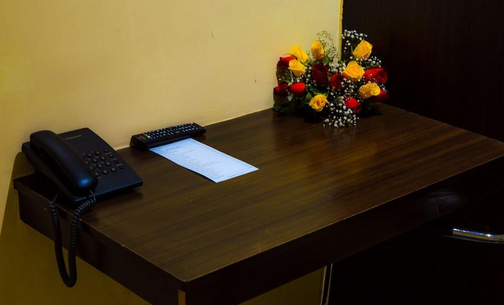 Fourth Parklands Guest House & Conference