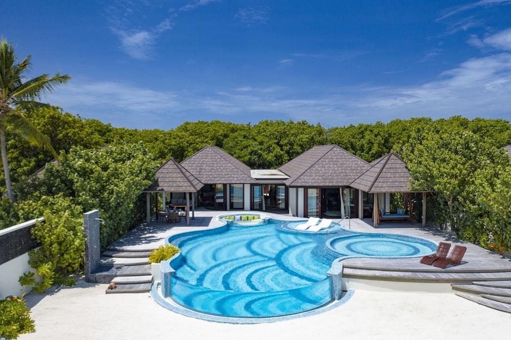 Atmosphere Kanifushi - Premium All Inclusive with Free Transfers