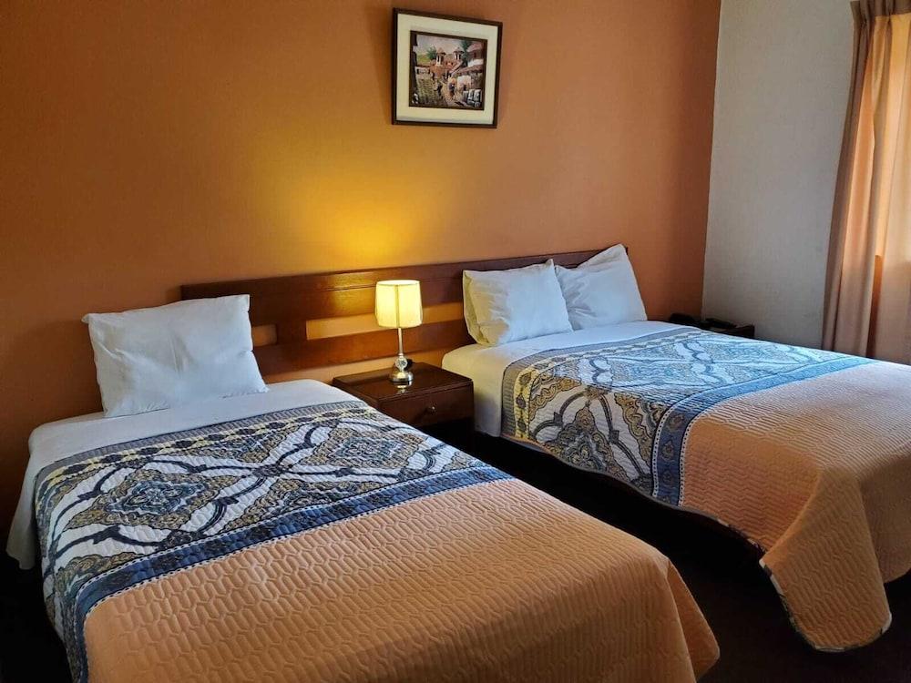 Hostal The Place Miraflores